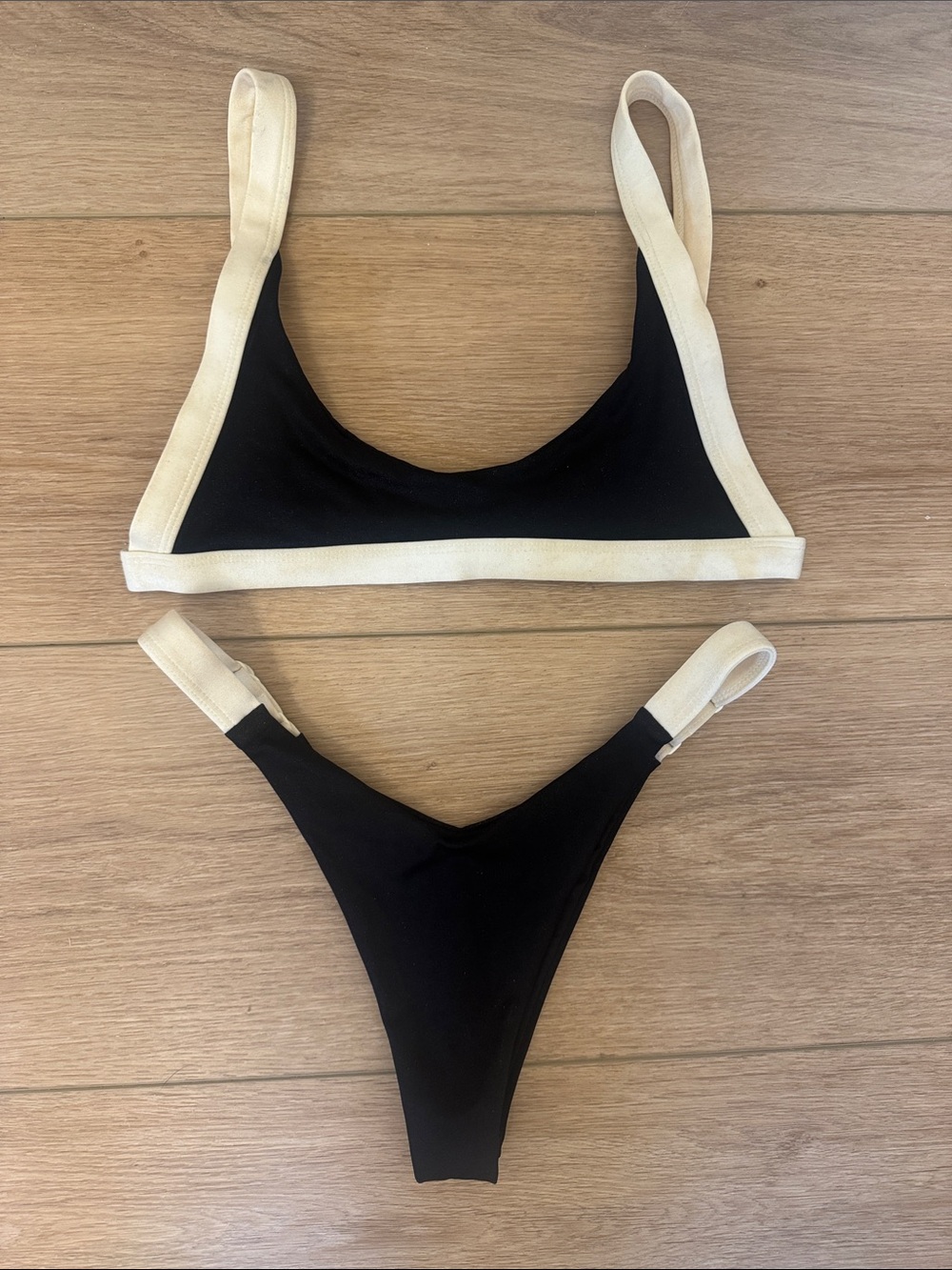 OneOne bikini set